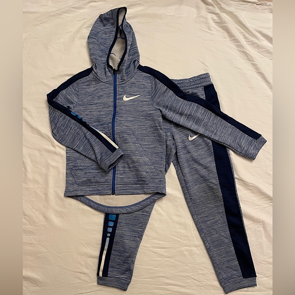 NIKE DRI-FIT Boys Fleece zip up sweatshirt and jogger pants